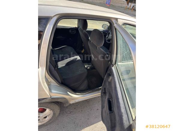 Opel Corsa 1.4 100.Yıl edition 2000 Model KLİMALI sorunsuz  