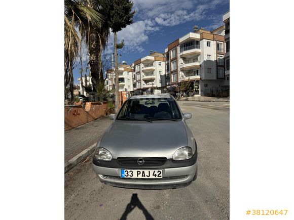 Opel Corsa 1.4 100.Yıl edition 2000 Model KLİMALI sorunsuz  