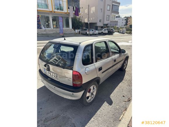 Opel Corsa 1.4 100.Yıl edition 2000 Model KLİMALI sorunsuz  