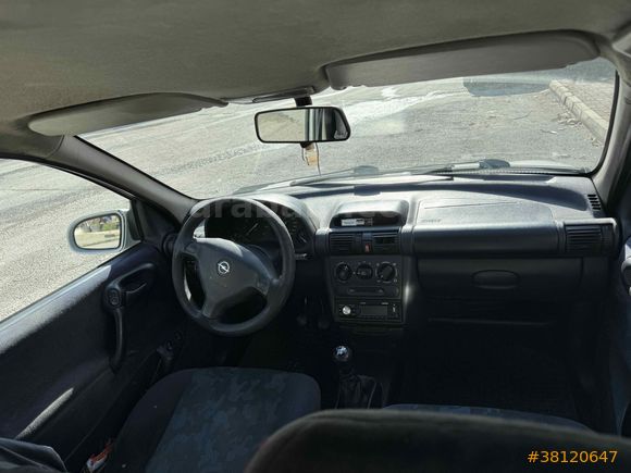 Opel Corsa 1.4 100.Yıl edition 2000 Model KLİMALI sorunsuz  