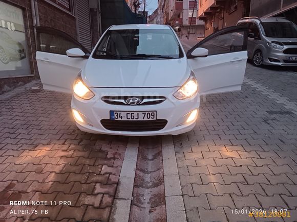 Sahibinden Hyundai Accent Blue 1.6 CRDI Mode Plus 2014 Model  280.000 km Beyaz