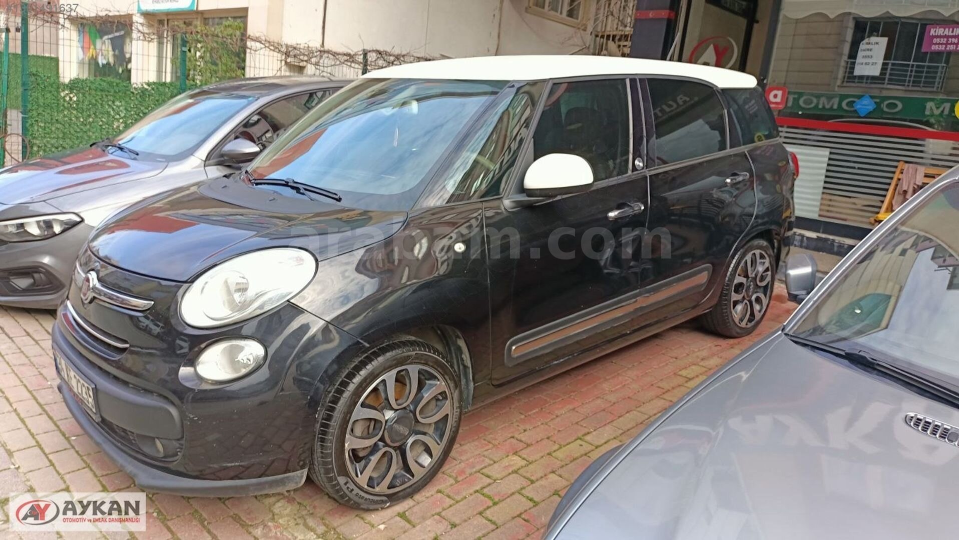 Galeriden Fiat 500 Ailesi 500L 1.3 Mjet Lounge 2014 Model Kocaeli 173.000 km Siyah 4