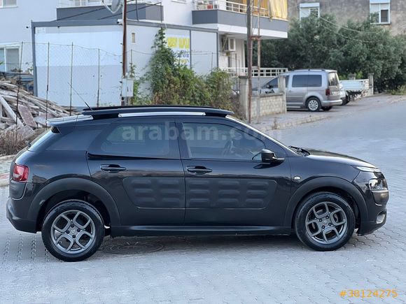 En Uygun Citroen C4 Cactus 1.2 PureTech Feel 2017 Model Cam Tavan