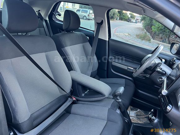 En Uygun Citroen C4 Cactus 1.2 PureTech Feel 2017 Model Cam Tavan