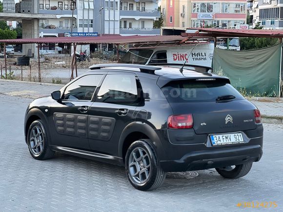 En Uygun Citroen C4 Cactus 1.2 PureTech Feel 2017 Model Cam Tavan