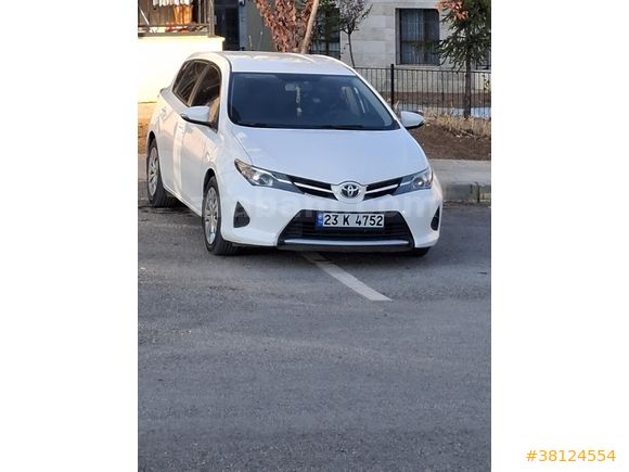 Sahibinden Toyota Auris 1.33 Life 2015 Model
