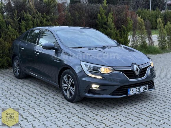 2022 MODEL HATASIZ DİZEL OTOMATİK TOUCH PAKET MEGANE - FATURALI