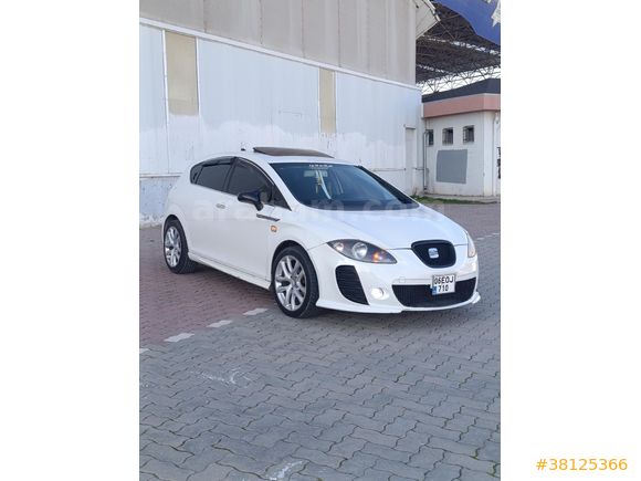 Seat Leon 1.4 TSI Sanruflu Temiz