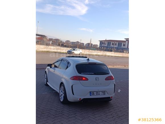 Seat Leon 1.4 TSI Sanruflu Temiz