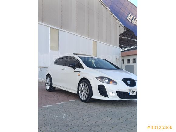 Seat Leon 1.4 TSI Sanruflu Temiz