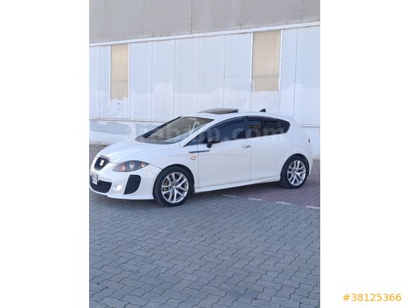 Seat Leon 1.4 TSI Sanruflu Temiz