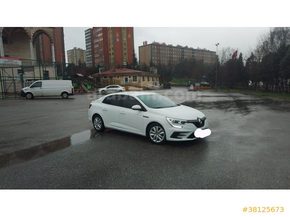 Megane 1.3 TCe otomatik Joy 2022 Model
