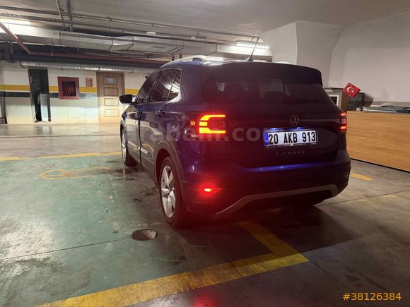 Sahibinden Volkswagen T-Cross 1.0 TSI Style 2023 Model  75.000 km Lacivert