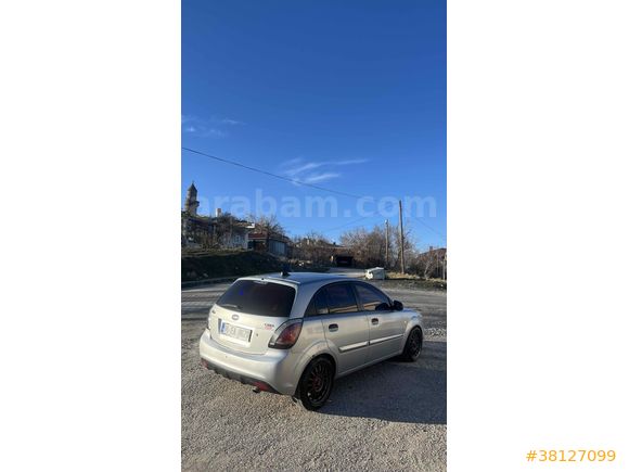 Sahibinden Kia Rio 1.5 CRDi Trend 2011 Model 