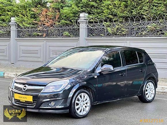 -UÇAK AUTO-2011 MODEL OTOMATİK OPEL ASTRA
