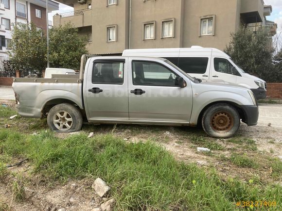 Galeriden Isuzu D-Max Muğla