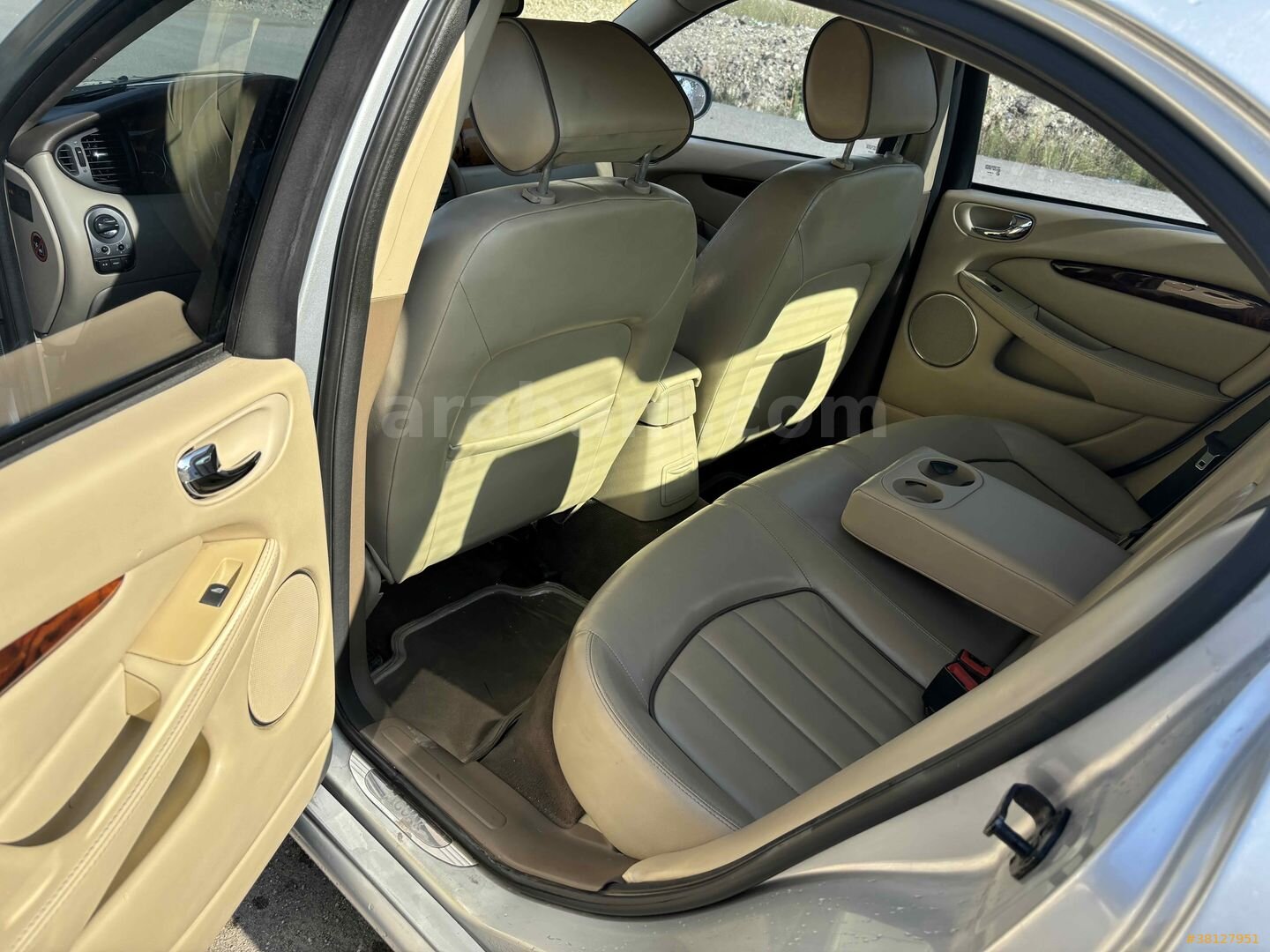 Sahibinden Jaguar X-Type 2.1 Executive 2007 Model Ankara 252.500 km Gri (Gümüş) 4