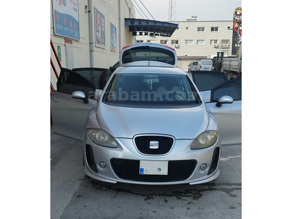 ACİL  SATILIK...  Seat Leon 1.6 Stylance 2009 Model ORJİNAL KM