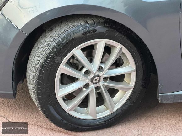 MEYDAN dan OTOMATİK 2017 DEĞİŞENSİZ RENAULT MEGANE TOUCH