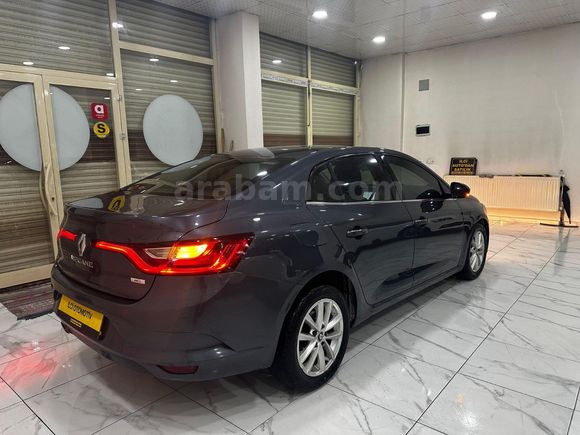 İLCİ OTOMOTİV'DEN 2018 MODEL MEGANE 4 1.5 DCI TOCH KM 248 BİNDE