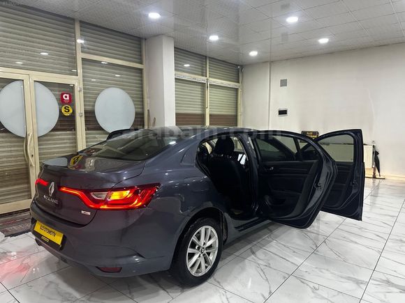 İLCİ OTOMOTİV'DEN 2018 MODEL MEGANE 4 1.5 DCI TOCH KM 248 BİNDE