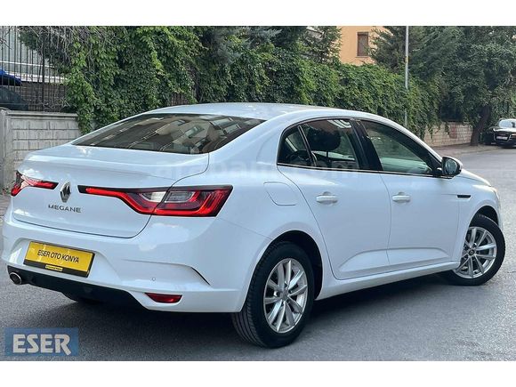 ESER OTOMOTİV DEN 2017 RENAULT MEGANE HATASIZ TOUCH 154 BİN KM