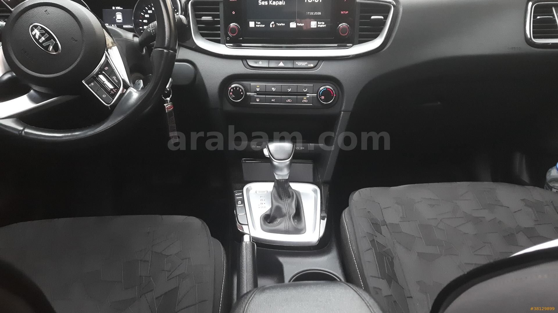 Sahibinden Kia Ceed 1.6 CRDi Elegance Sunroof 2020 Model Bursa 93.750 km Gri 4