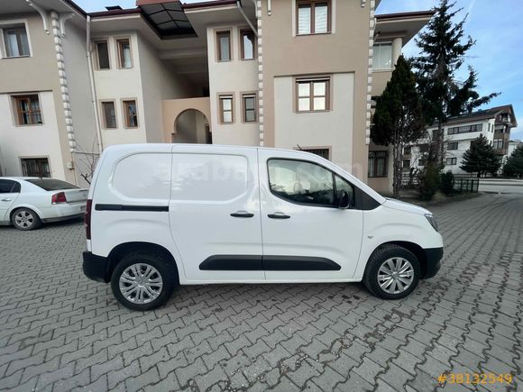 Sahibinden Opel Combo 1.5 CDTI Edition 2022 Model 