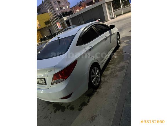 Sahibinden Hyundai Accent Blue 1.6 CRDI Mode Plus 2014 Model 