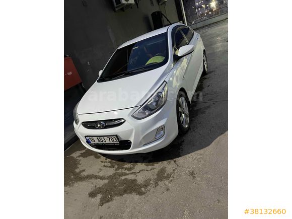 Sahibinden Hyundai Accent Blue 1.6 CRDI Mode Plus 2014 Model 