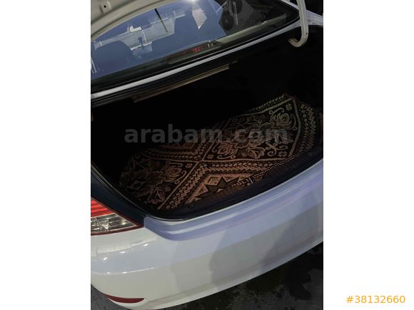 Sahibinden Hyundai Accent Blue 1.6 CRDI Mode Plus 2014 Model 