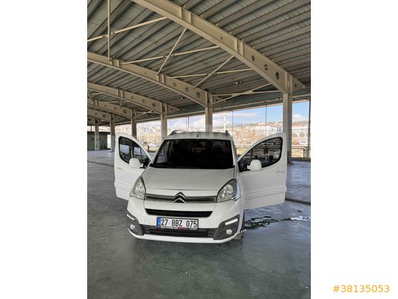 Sahibinden Citroen Berlingo 1.6 HDi Selection 2015 Model  198.500 km Beyaz