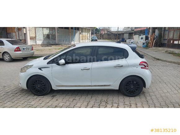 Sahibinden Peugeot 208 1.2 puretech Access 2013 Model