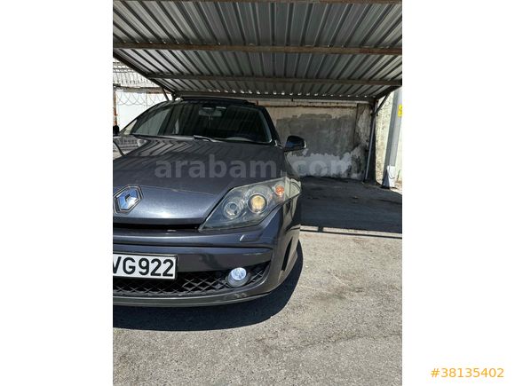 Sahibinden Renault Laguna 2.0 dCi Privilege 2011 Model 