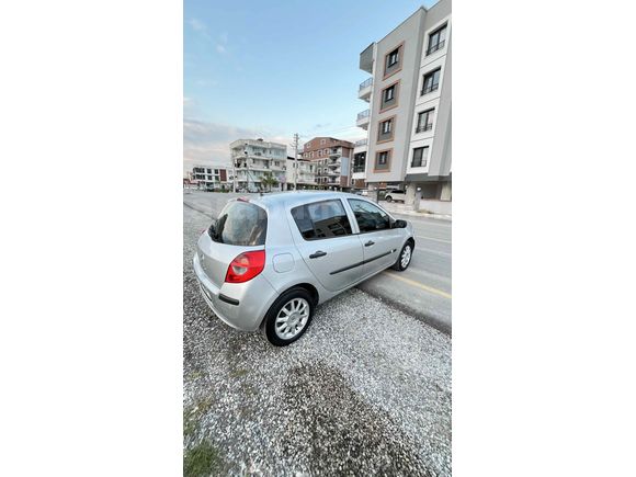 Az Yakan Renault Clio 1.5 dCi Extreme 2009 Model 