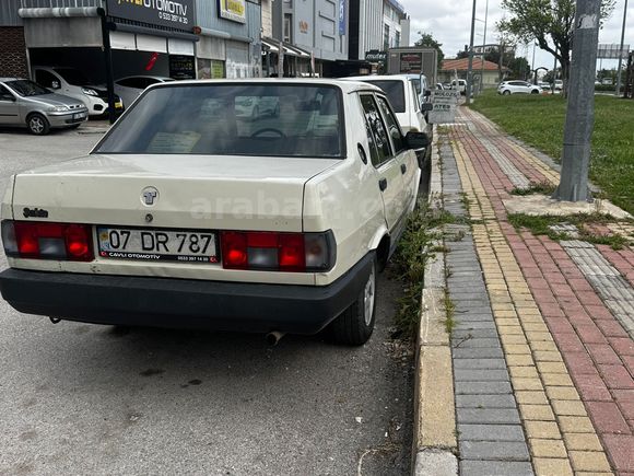 Galeriden Tofaş Şahin 1.6 1990 Model Antalya
