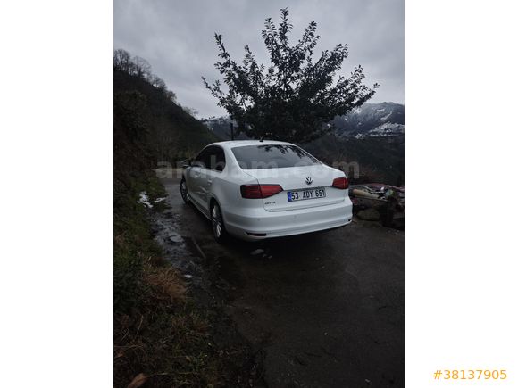 Sahibinden Volkswagen Jetta 1.2 TSi Highline 2015 Model hatasız boyasız