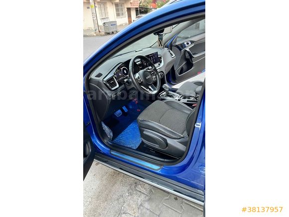 Sahibinden Acil Satılık  Kia XCeed 1.5 T-GDI Elegance Plus 2025 Model 