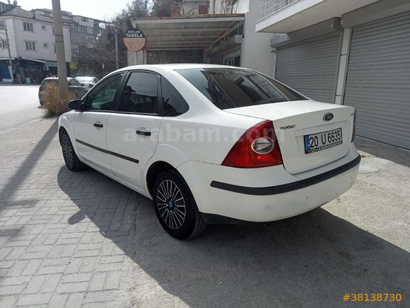 Sahibinden Ford Focus 1.6 TDCi Trend 2006 Model  390.000 km Beyaz