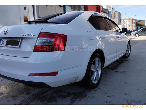 Öğretmenden Skoda Octavia 1.6 TDI