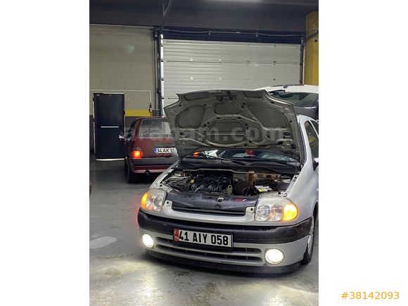 Sahibinden Renault Clio 1.6 Dynamique 2001 Model 