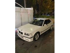 Sahibinden BMW 3 Serisi 316i Standart  1994 Model  
Aracımız deri koltukta dur