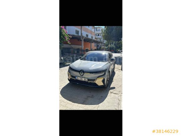 Sahibinden Renault Megane E-Tech Iconic 2023 Model 