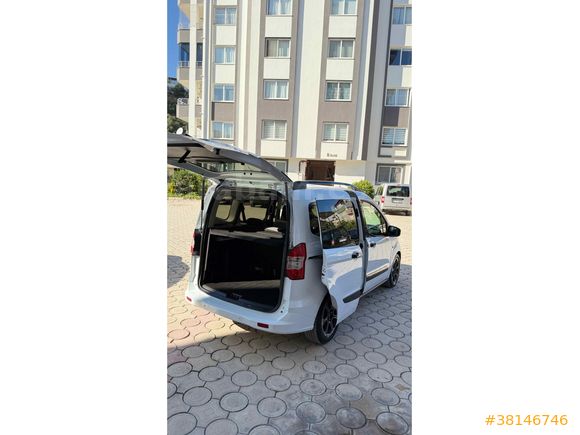 Sahibinden Ford Tourneo Courier 1.5 TDCi Titanium Plus 2022 Model 