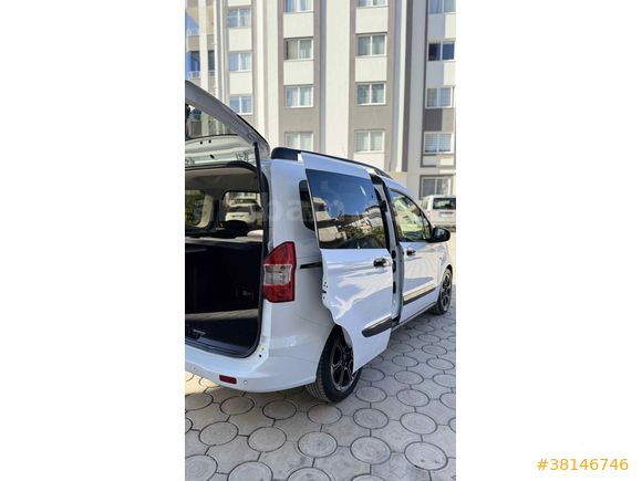 Sahibinden Ford Tourneo Courier 1.5 TDCi Titanium Plus 2022 Model 