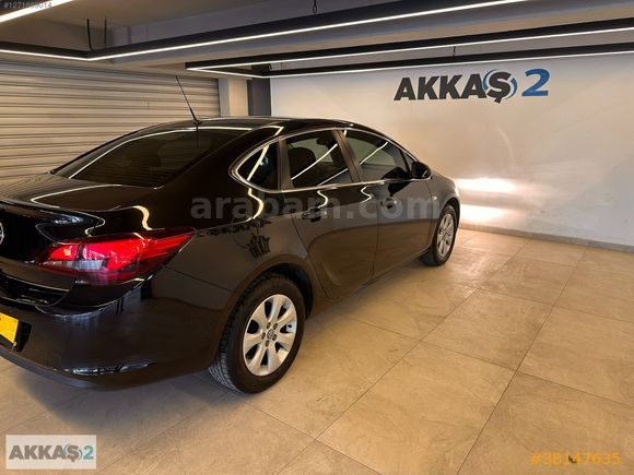 AKKAŞ 2'DEN OPEL ASTRA 1.6 SEDAN HATASIZ