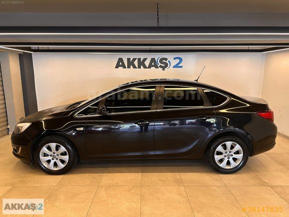AKKAŞ 2'DEN OPEL ASTRA 1.6 SEDAN HATASIZ