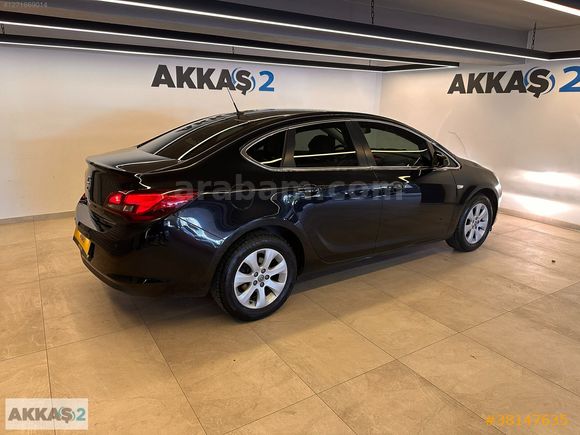 AKKAŞ 2'DEN OPEL ASTRA 1.6 SEDAN HATASIZ