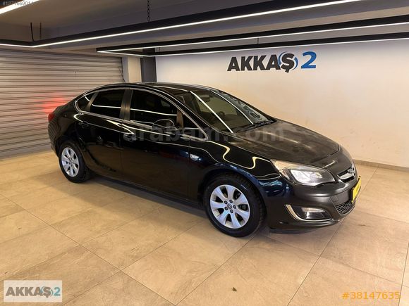 AKKAŞ 2'DEN OPEL ASTRA 1.6 SEDAN HATASIZ