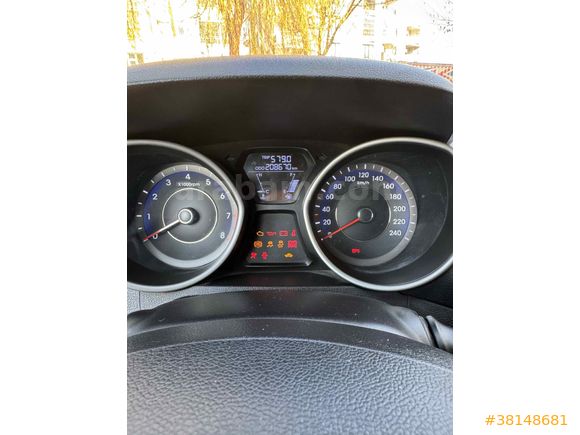 Sahibinden Hyundai Elantra 1.6 D-CVVT Mode 2011 Model 